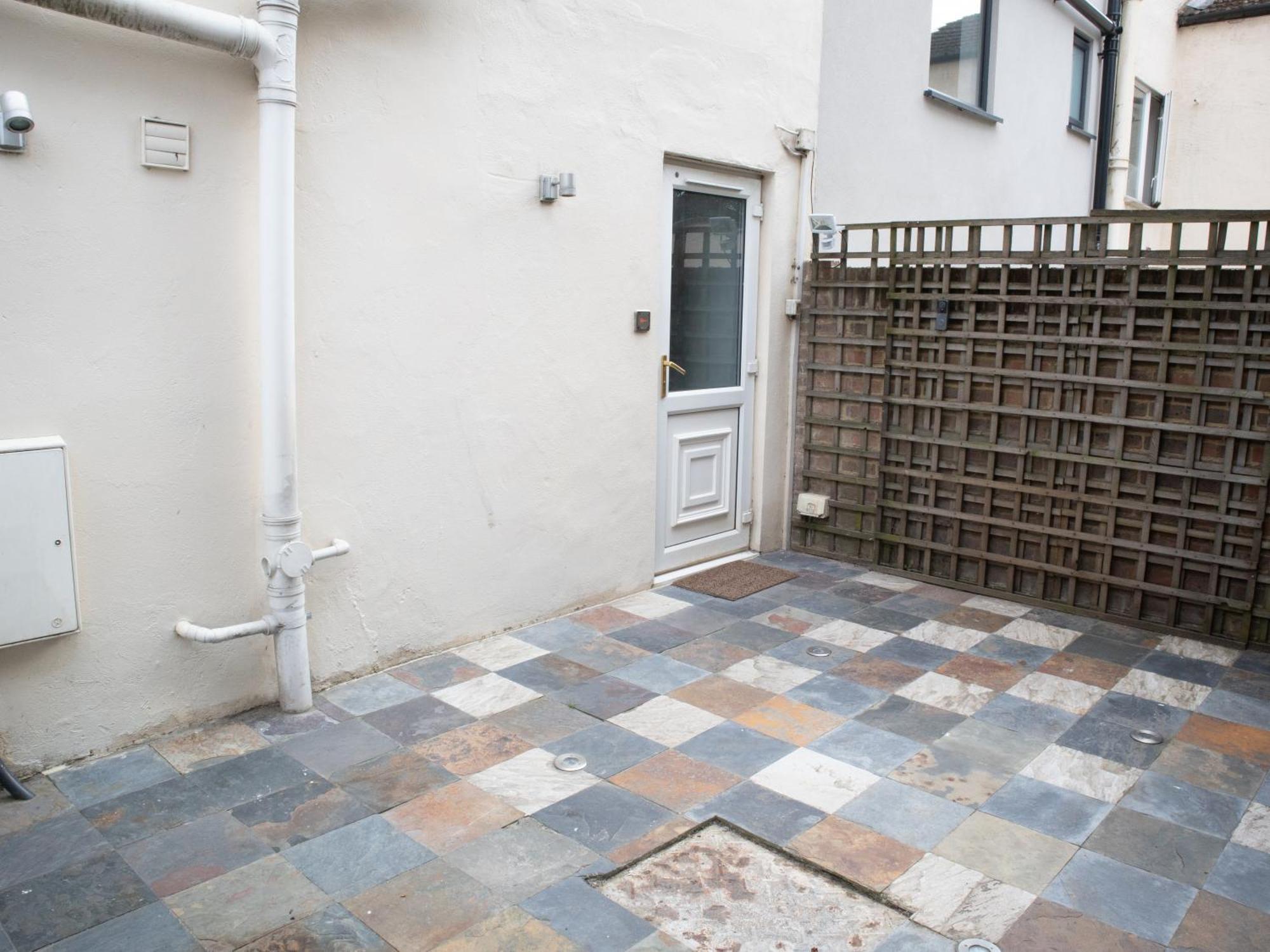 Bright Private Terrace - Free Private Parking - Tv - Wifi - Netflix Daire Croydon Dış mekan fotoğraf