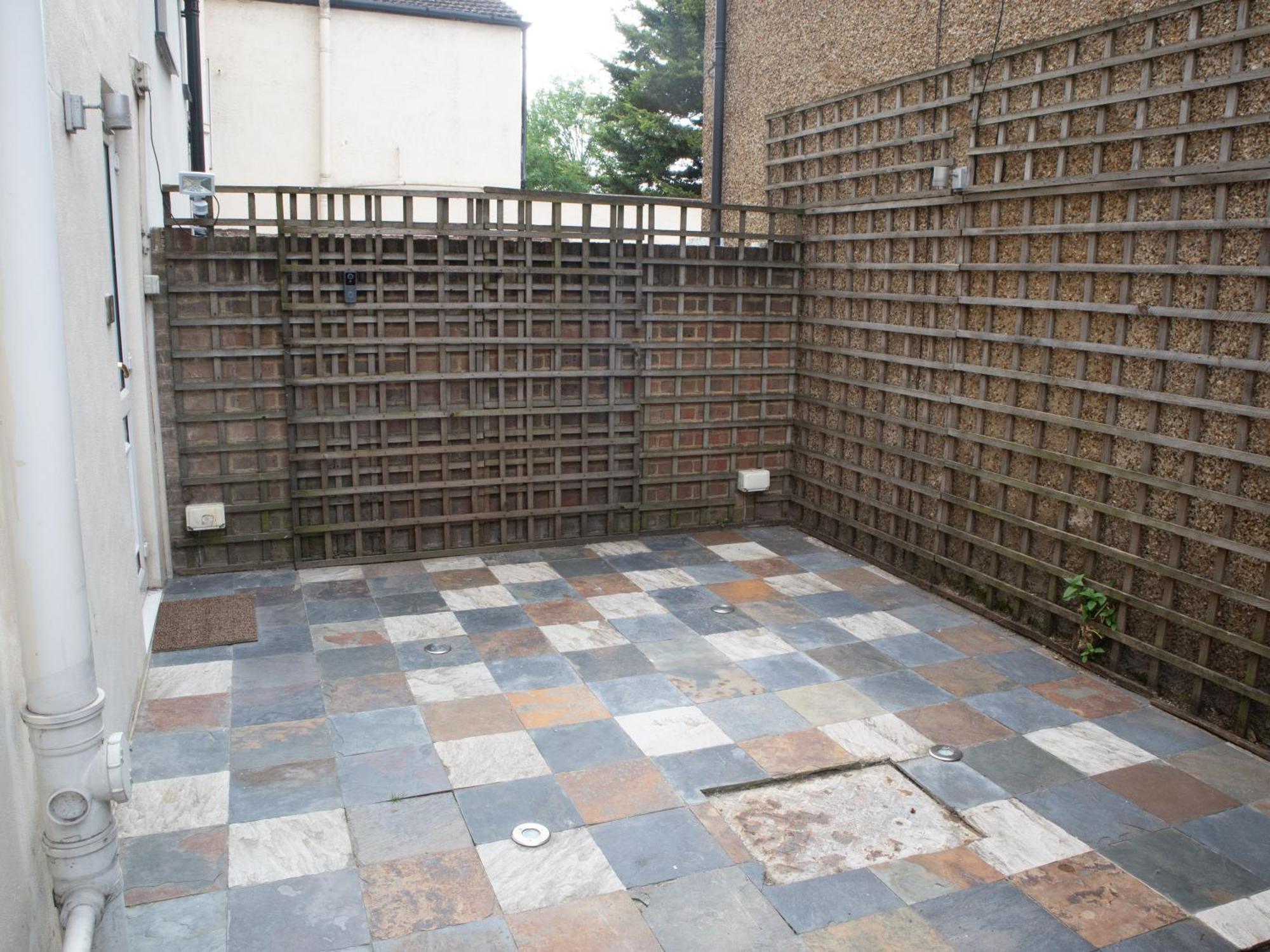 Bright Private Terrace - Free Private Parking - Tv - Wifi - Netflix Daire Croydon Dış mekan fotoğraf